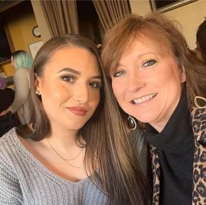 Meet your Posher, Teresa
